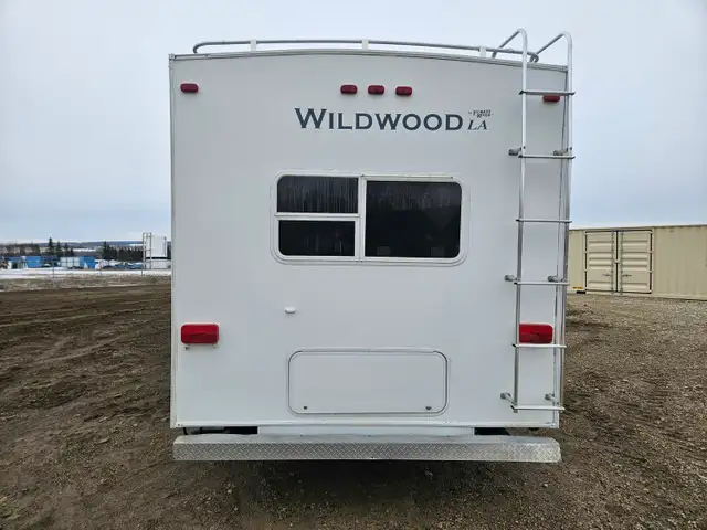 2007 Forrest River T25 25 Ft T/A Travel Trailer Wildwood - Photo 7