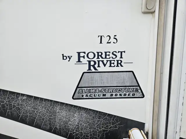 2007 Forrest River T25 25 Ft T/A Travel Trailer Wildwood - Photo 9