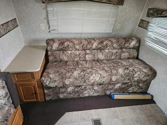 2007 Forrest River T25 25 Ft T/A Travel Trailer Wildwood - Photo 11