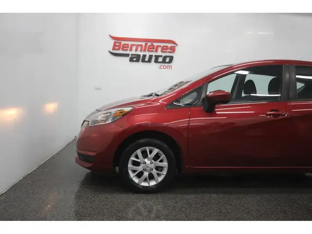 2018 Nissan Versa SV - Photo 5