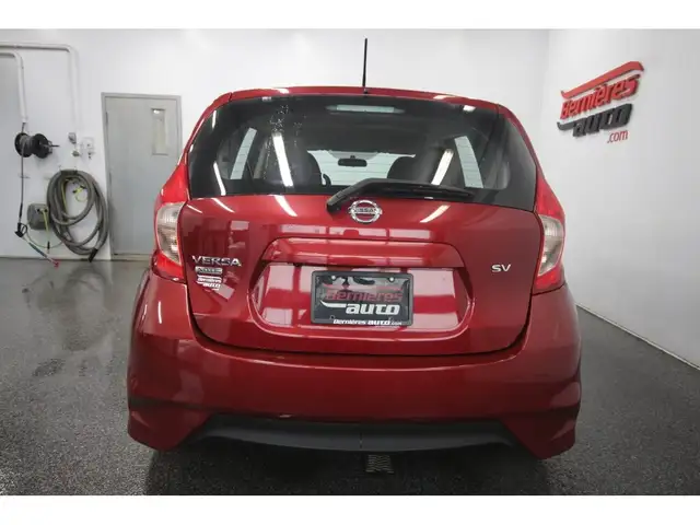 2018 Nissan Versa SV - Photo 10