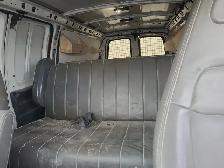 2022 Chevrolet Express Cargo Van RWD 2500 155' 5 PASSENGER - Photo 2