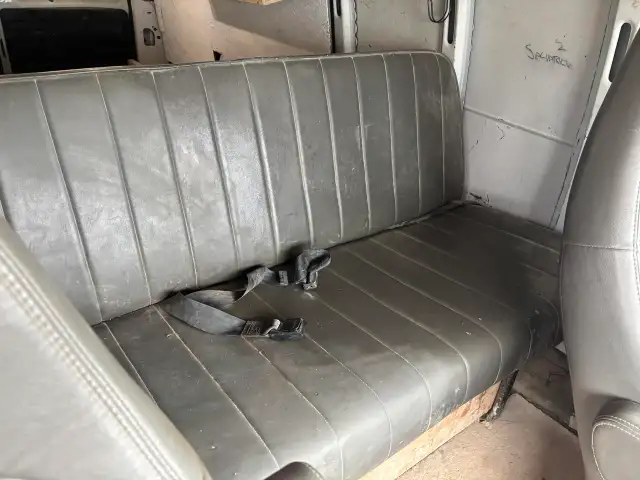 2022 Chevrolet Express Cargo Van RWD 2500 155' 5 PASSENGER - Photo 8