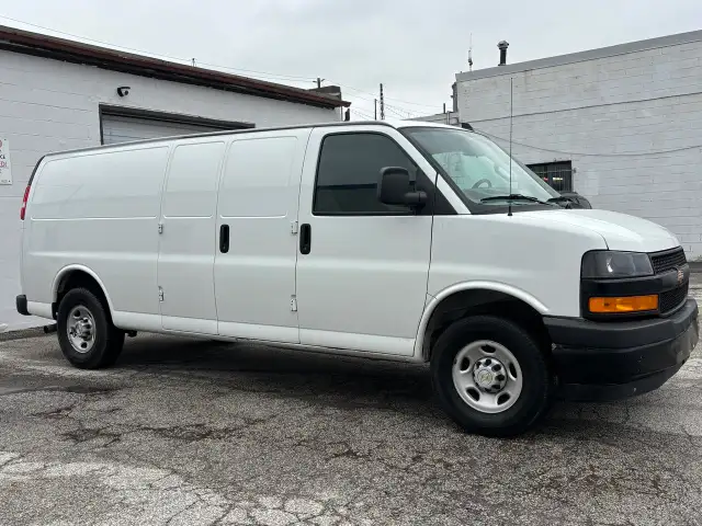2022 Chevrolet Express Cargo Van RWD 2500 155' 5 PASSENGER - Photo 10