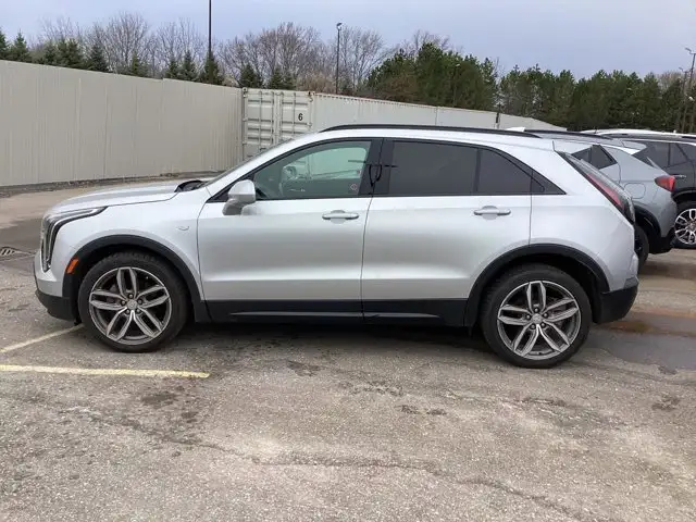 2019 Cadillac XT4 AWD Sport | Panoramic Roof | Heated Steering - Photo 2