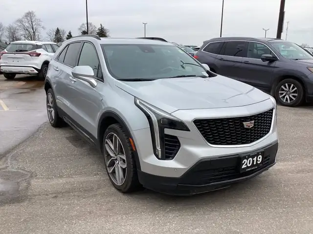 2019 Cadillac XT4 AWD Sport | Panoramic Roof | Heated Steering - Photo 4