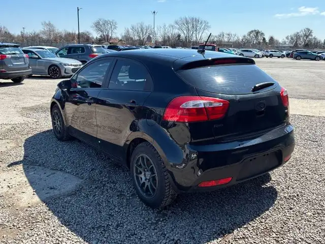 2015 KIA RIO 5-DOOR LX EDITION | LOW KM | ECO SAVER - Photo 2