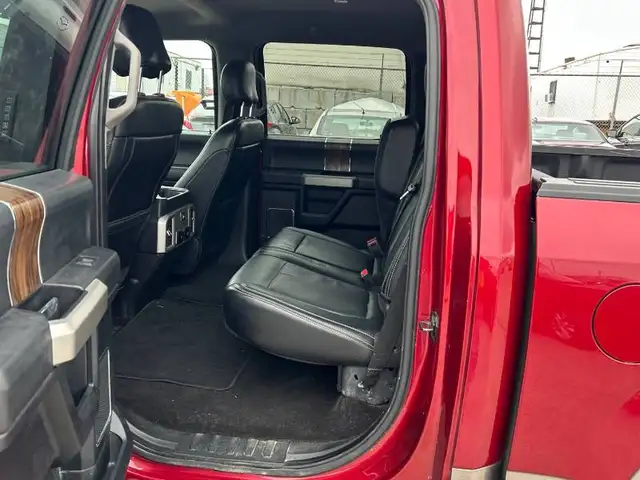 2018 FORD F-150 LARIAT | SUPER CREW 4X4 | CLEAN CARFAX - Photo 8