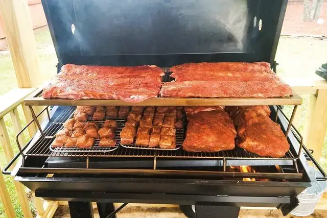 Propane Pig Roaster Trailer for rent - Photo 2