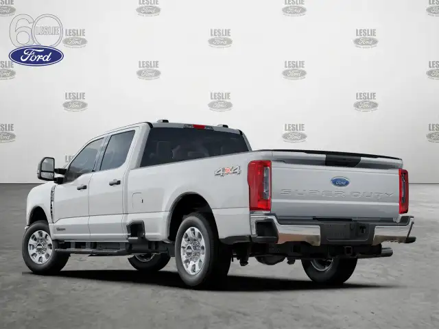 2023 Ford F-250 XLT 4WD Crew Cab 8' Box - Photo 2