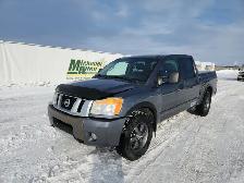 2014 Nissan Titan w/SV Value Truck Package
