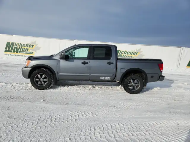 2014 Nissan Titan w/SV Value Truck Package - Photo 5