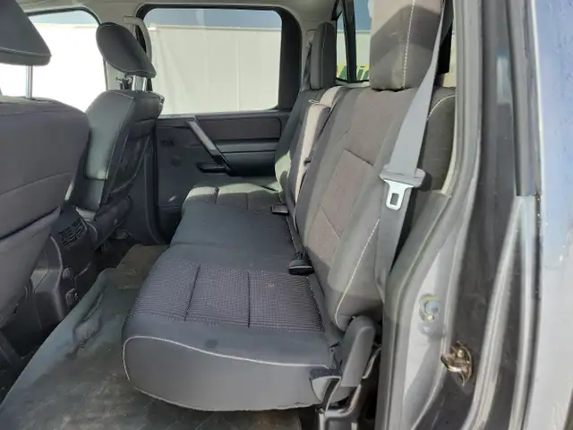 2014 Nissan Titan w/SV Value Truck Package - Photo 14