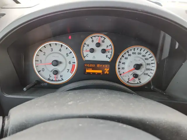 2014 Nissan Titan w/SV Value Truck Package - Photo 19