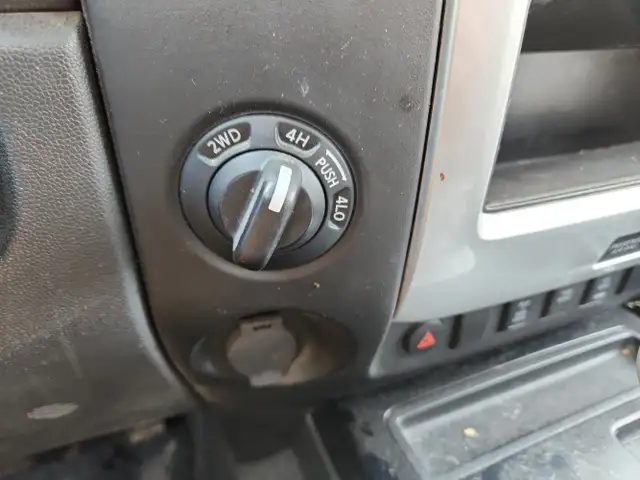 2014 Nissan Titan w/SV Value Truck Package - Photo 21