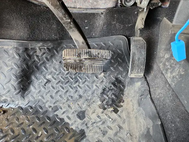 2014 Nissan Titan w/SV Value Truck Package - Photo 22