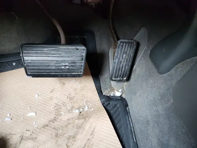 2004 Chevrolet Avalanche - Photo 14