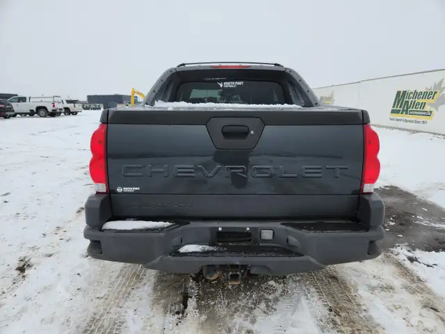 2004 Chevrolet Avalanche - Photo 23