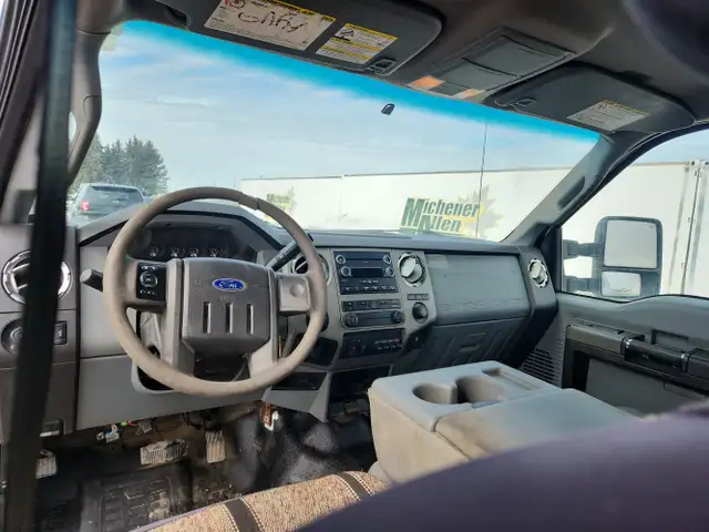 2011 Ford F-250 Super Duty - Photo 18