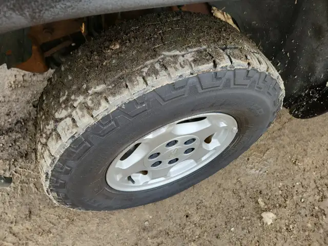 2004 Chevrolet Silverado 1500 - Photo 9