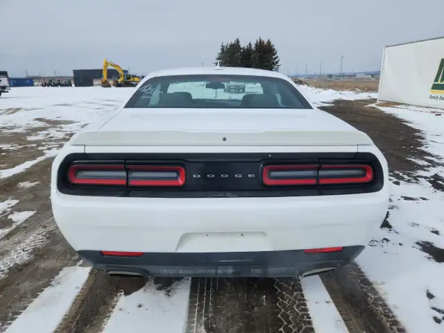 2018 Dodge Challenger - Photo 6