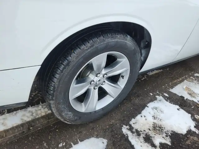 2018 Dodge Challenger - Photo 11