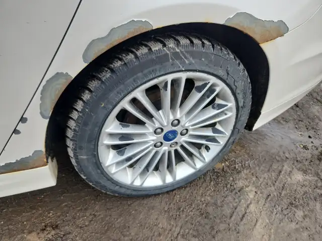 2013 Ford Fusion - Photo 10