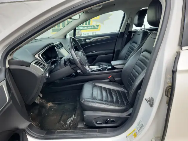 2013 Ford Fusion - Photo 13