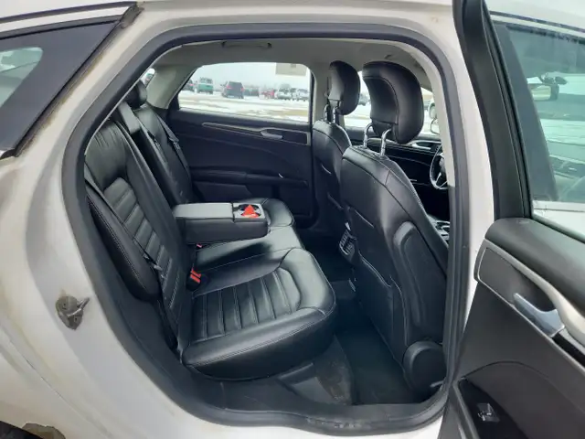 2013 Ford Fusion - Photo 17