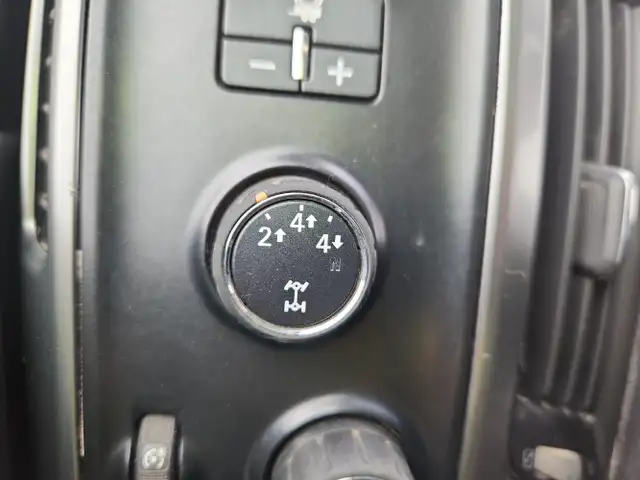 2016 Chevrolet Silverado 3500HD - Photo 14