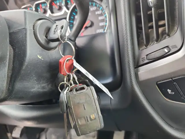 2016 Chevrolet Silverado 3500HD - Photo 16