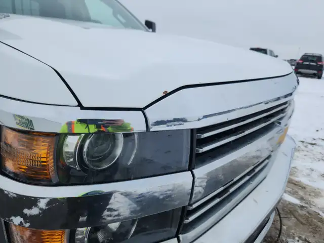 2016 Chevrolet Silverado 3500HD - Photo 32