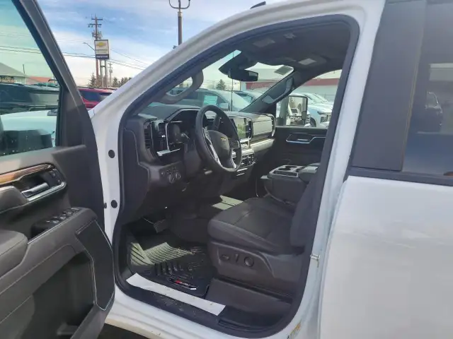 2026 Chevrolet Silverado 3500HD LT 8'0 FOOT BOX | DURAMAX | 5... - Photo 9