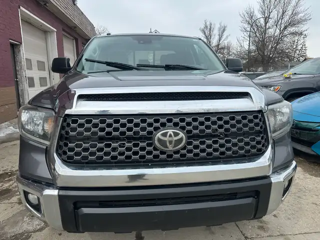 2018 Toyota Tundra SR5 Plus 4x4 NEW SAFETY CLEAN TITLE - Photo 4