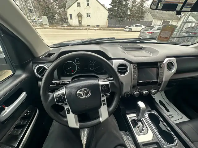 2018 Toyota Tundra SR5 Plus 4x4 NEW SAFETY CLEAN TITLE - Photo 8