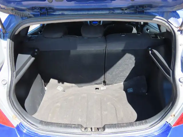 2012 Hyundai Accent - Photo 7