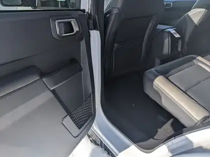 2026 Ford Bronco Outer Banks 4 Door 4x4 - Photo 8