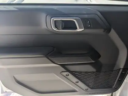 2026 Ford Bronco Outer Banks 4 Door 4x4 - Photo 11