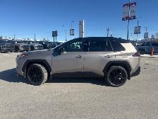 2026 Toyota RAV4 XSE TECHNOLOGY PACKAGE - Photo 2