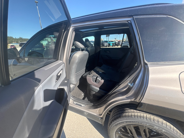 2026 Toyota RAV4 XSE TECHNOLOGY PACKAGE - Photo 13