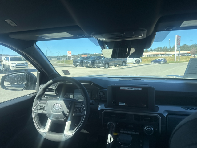 2026 Toyota Tacoma SR5 PLUS - Photo 10