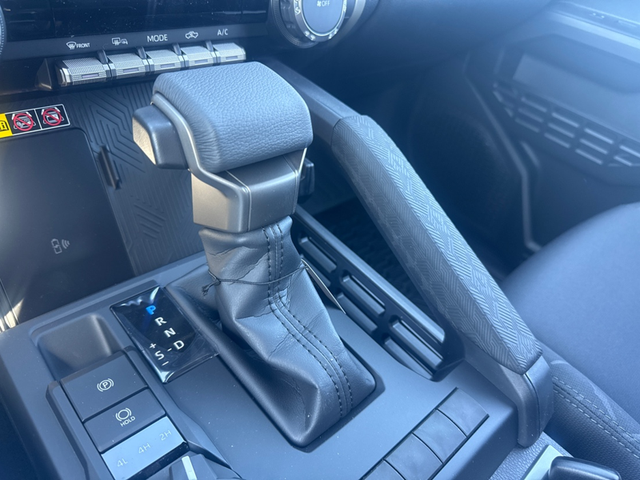 2026 Toyota Tacoma SR5 PLUS - Photo 15