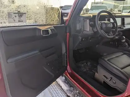 2026 Ford Bronco Outer Banks 4 Door 4x4 - Photo 9