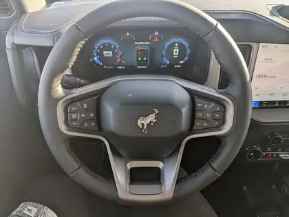 2026 Ford Bronco Outer Banks 4 Door 4x4 - Photo 16