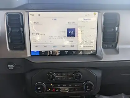 2026 Ford Bronco Outer Banks 4 Door 4x4 - Photo 17