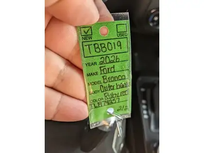 2026 Ford Bronco Outer Banks 4 Door 4x4 - Photo 18