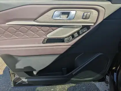 2026 Ford Explorer Platinum 4WD - Photo 10