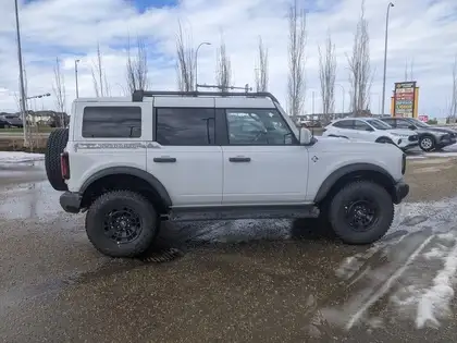 2026 Ford Bronco Outer Banks 4 Door 4x4 - Photo 4