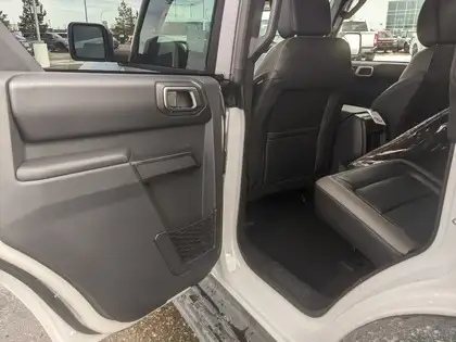 2026 Ford Bronco Outer Banks 4 Door 4x4 - Photo 7