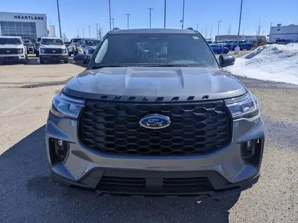 2026 Ford Explorer ST-Line 4WD - Photo 2